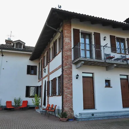 Acacia Rosa Bed and breakfast Guarene